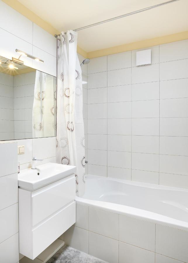 Ona'S Apartment In City Center With Private Parking Kaunas Extérieur photo
