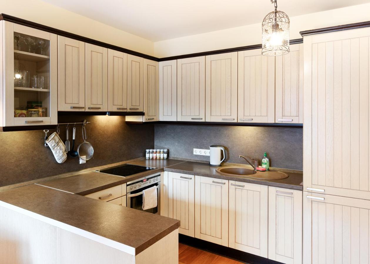 Ona'S Apartment In City Center With Private Parking Kaunas Extérieur photo